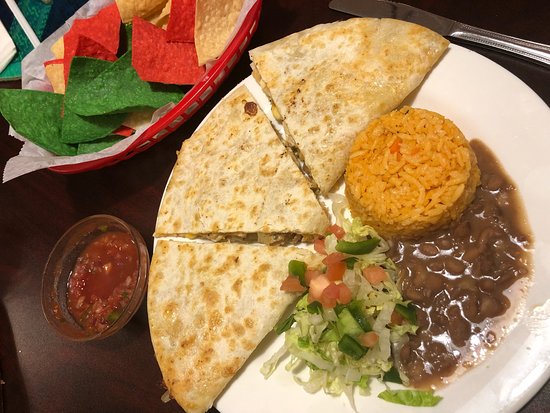 Azteca Grill Restaurant